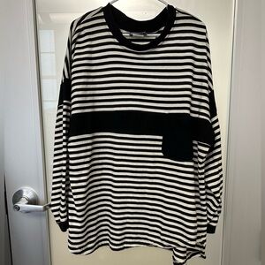 Super rare Vintage Jimmy’Z long sleeve black and white stripe shirt size L.